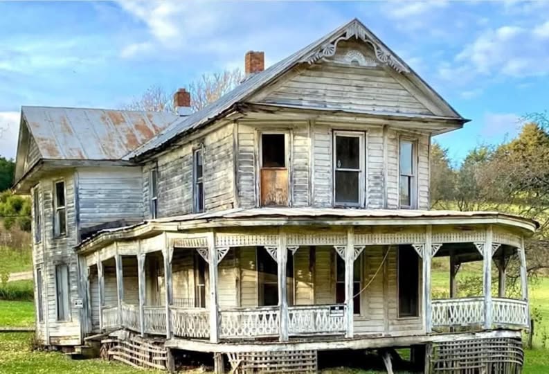 It Appeared As Though This House Was About To Collapse!