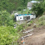 At Least 13 Dεαd, 28 Injurεd After Bus of Tourists Plunges Down 160-Foot Gorge