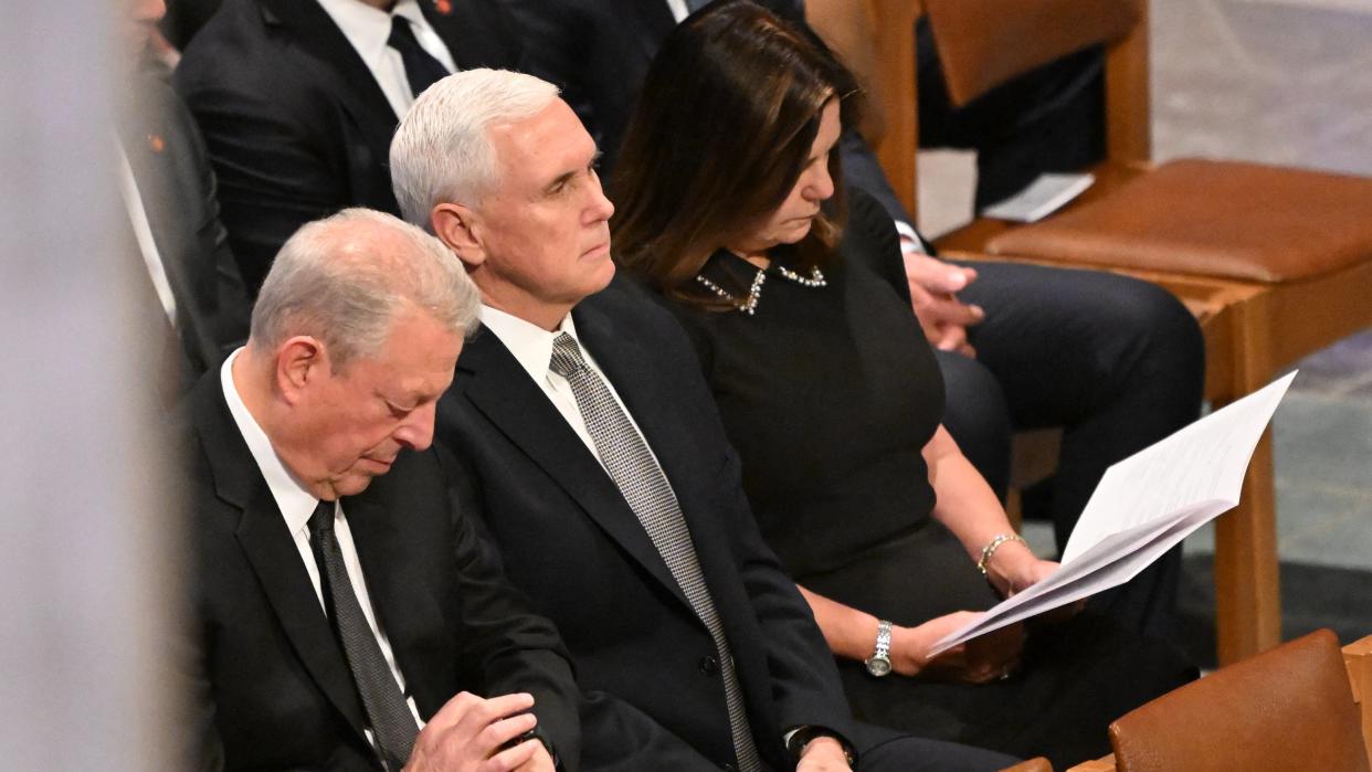 “Classless”: Mike Pence’s Wife Karen Refuses to Shake Melania’s Hand in Public at Funeral [WATCH]