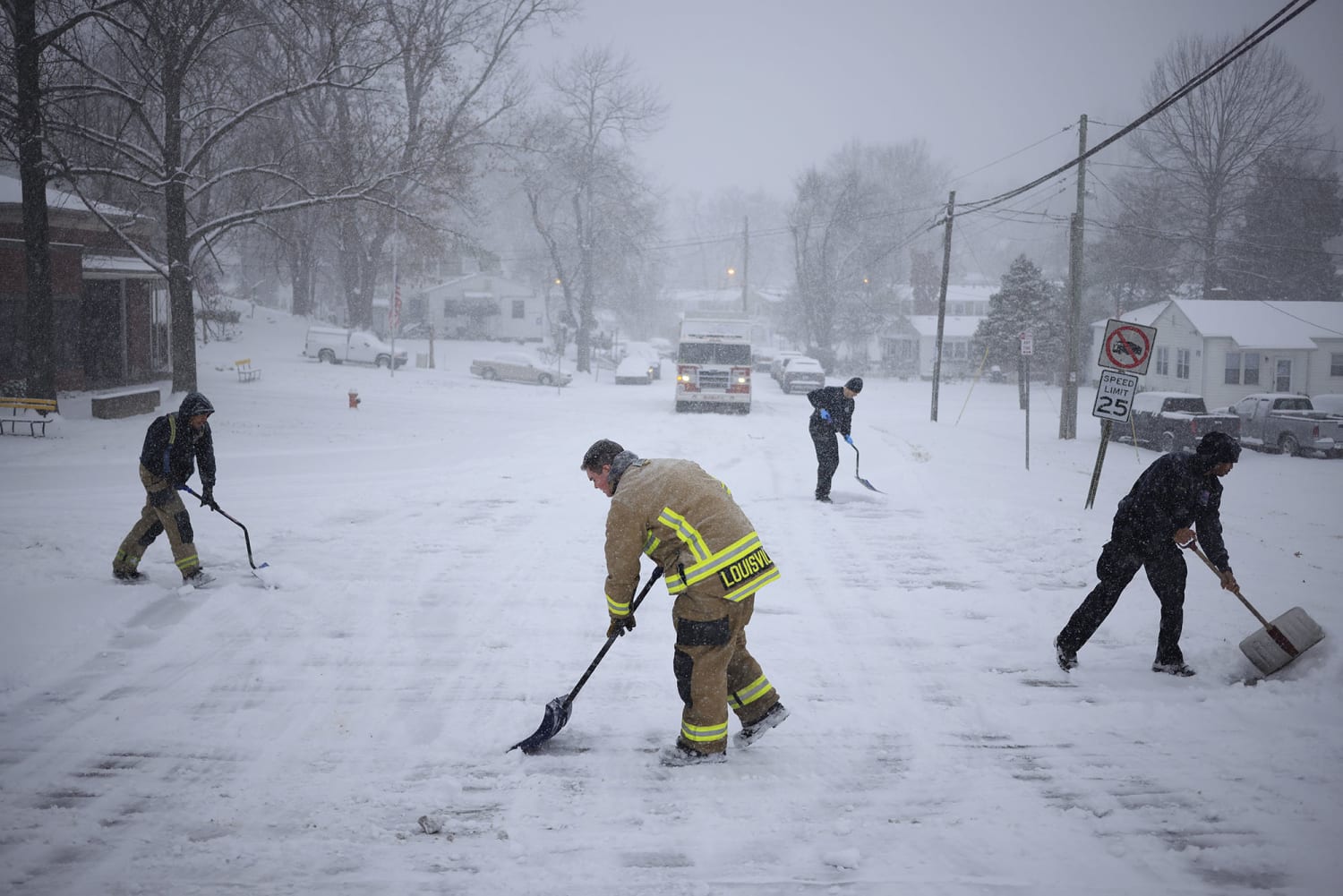 4 US States Under Threat from Hazardous Ice Storm – Warning Details