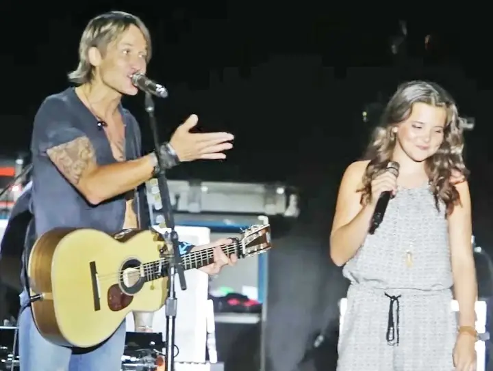 The Magical Moment Keith Urban Invited An 11 Year Old Singer To Perform Infront Of 20,000 People