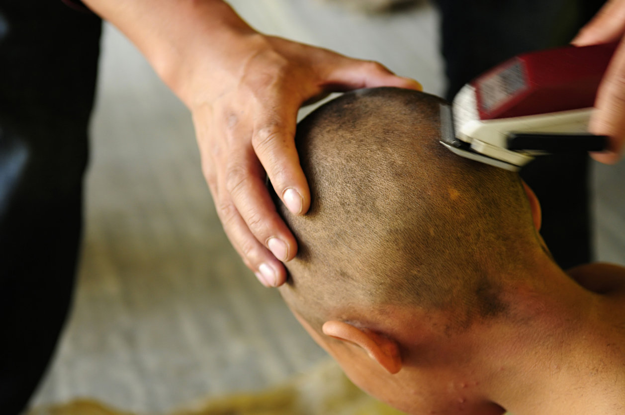 Dad Makes Girl Shave Her Head as a Punishment Without Talking to Mom & Has No Regrets