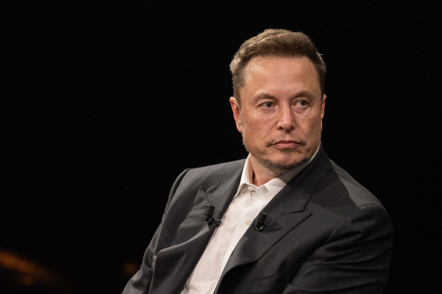 Elon Musk Issues a Chilling Warning: His Revelations May Endanger His Life